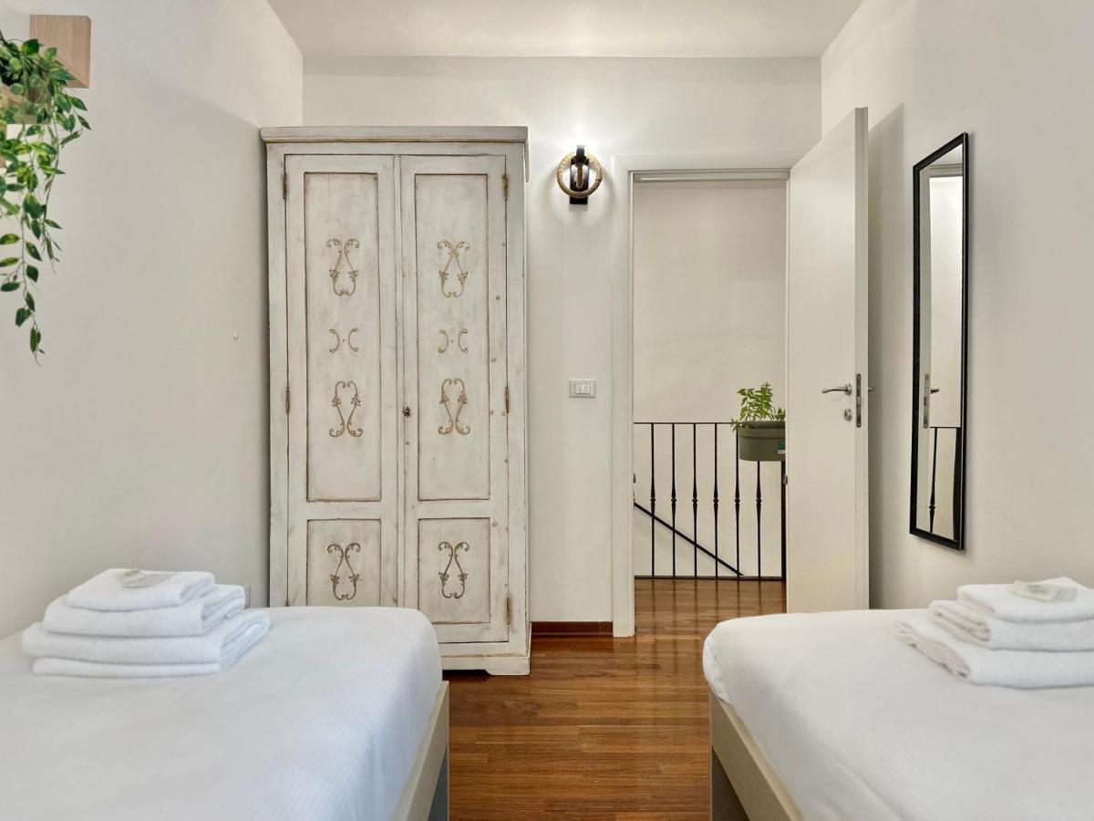 A 2 Passi Dal Duomo Con Parcheggio E 3 Camere Florença Exterior foto